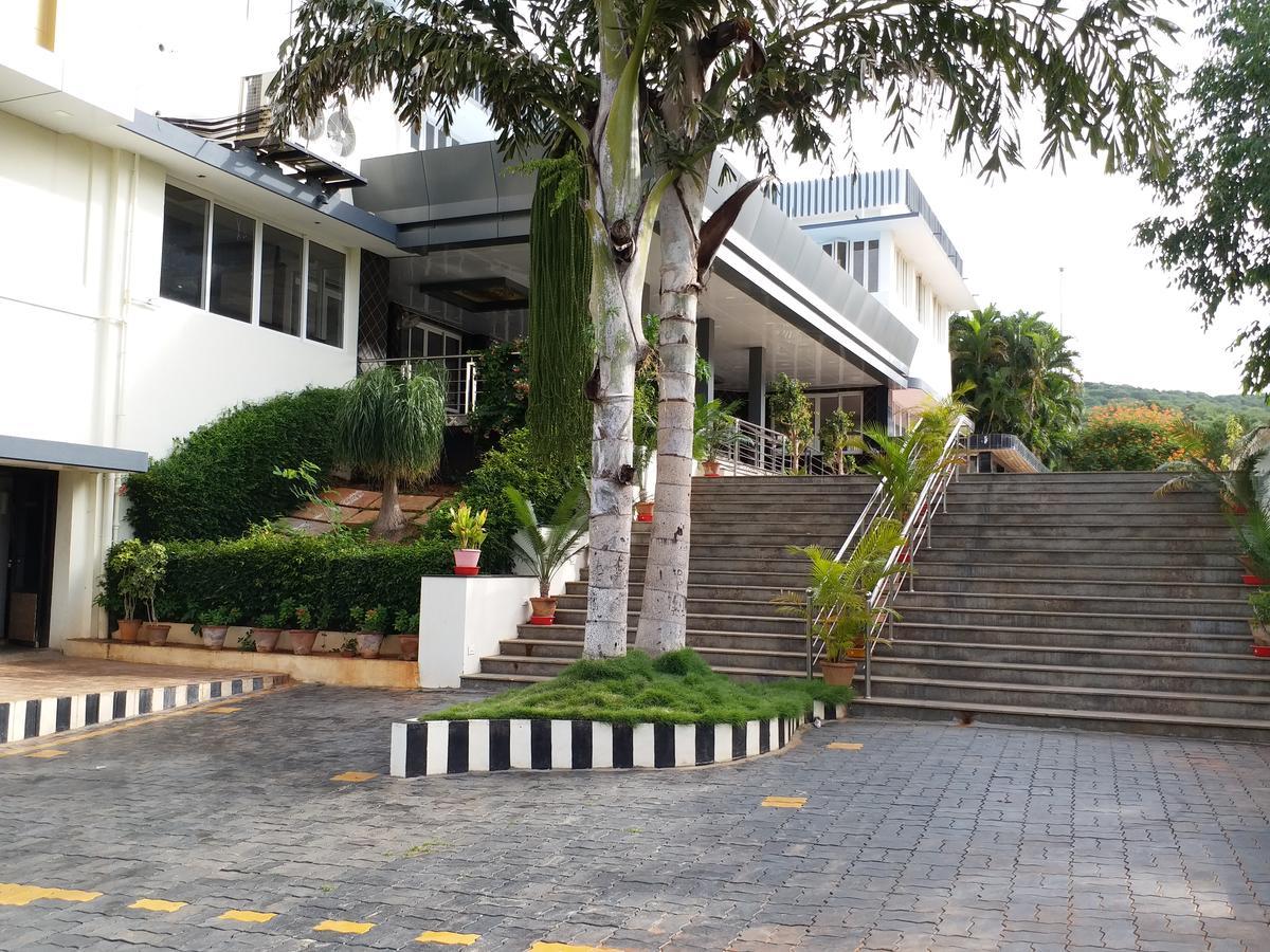 Mount Retreat Resorts - Madurai Exteriör bild